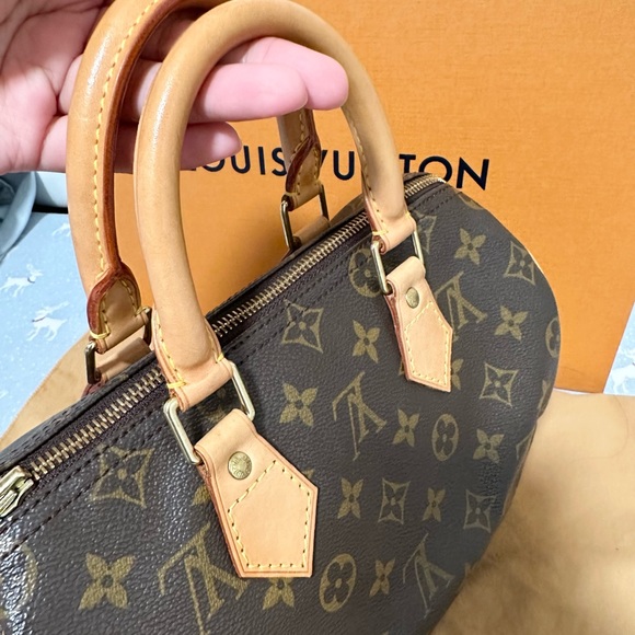 Louis Vuitton Speedy 25 - Picture 9 of 12